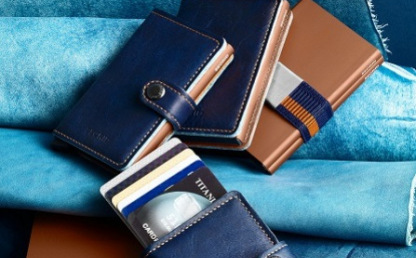Le porte-cartes RFID pour se prémunir contre le vol à distance des données. Le porte-cartes RFID pour se prémunir contre le vol à distance des données.