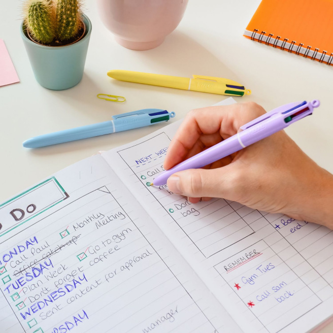 BIC balpen 4 PASTEL KLEUREN BIC balpen 4 PASTEL KLEUREN