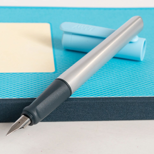Stylo-plume Lamy NEXX - plume ambidextre
