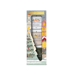 Bougie votive Yankee Candle Signature PASSPORT TO THE HOLIDAYS - coffret de 3 Bougie votive Yankee Candle Signature PASSPORT TO THE HOLIDAYS - coffret de 3