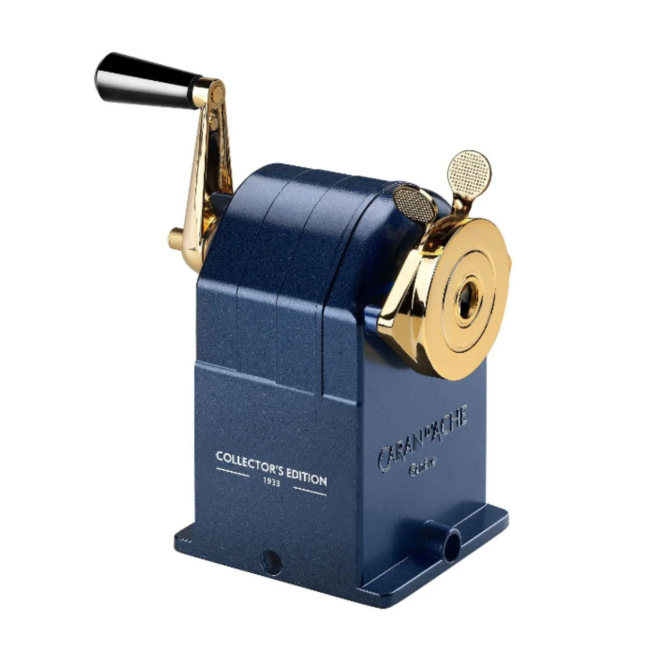 Caran d'ache slingerpotloodslijper - metaal - speciale COSMIC BLUE editie Caran d'ache slingerpotloodslijper - metaal - speciale COSMIC BLUE editie