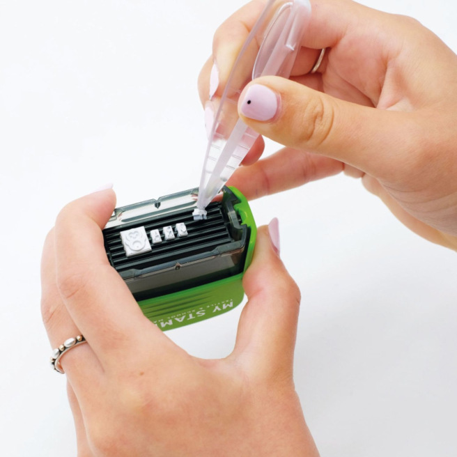 Gepersonaliseerde stempel COLOP - KIT MY STAMY TEXTIEL & SCHOOL Gepersonaliseerde stempel COLOP - KIT MY STAMY TEXTIEL & SCHOOL