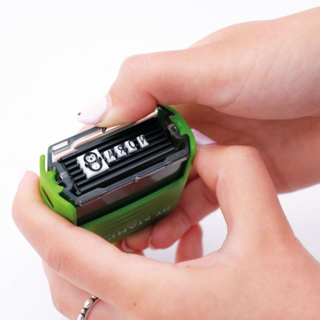 Gepersonaliseerde stempel COLOP - KIT MY STAMY TEXTIEL & SCHOOL Gepersonaliseerde stempel COLOP - KIT MY STAMY TEXTIEL & SCHOOL