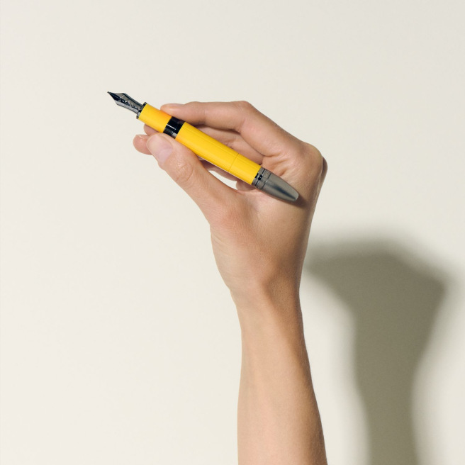 Stylo Montblanc Great Characters ENZO FERRARI édition spéciale GIALLO MODENA