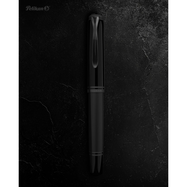 Stylo Pelikan SOUVERAN 809 BLACK MATT - édition spéciale - stylo-plume - plume M